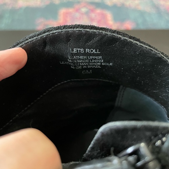 GB let’s roll fringe booties - Picture 2 of 3